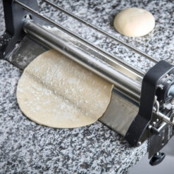 Laminoir manuel à pâte compact